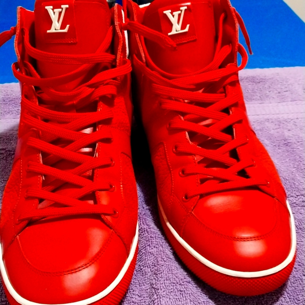 LV  red bottoms WHT trim